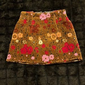 Kimchi Blue | Floral Skirt (with pockets!)